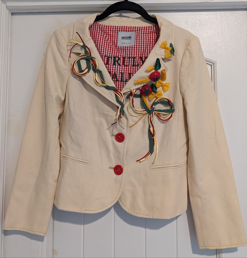 イタリア製MOSCHINO CHEAPANDCHIC 花柄テーラードジャケット イタリア製MOSCHINO CHEAPANDCHIC 花柄テーラードジャケット